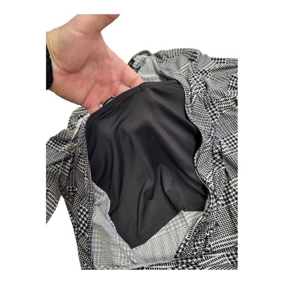 Robert Louis wrap blouse - Picture 12 of 16